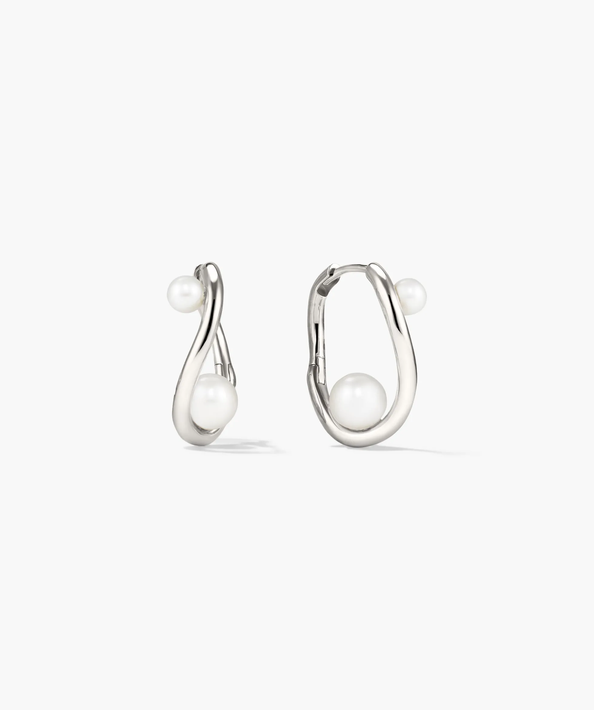 Dôme Figure Pearl Hoops